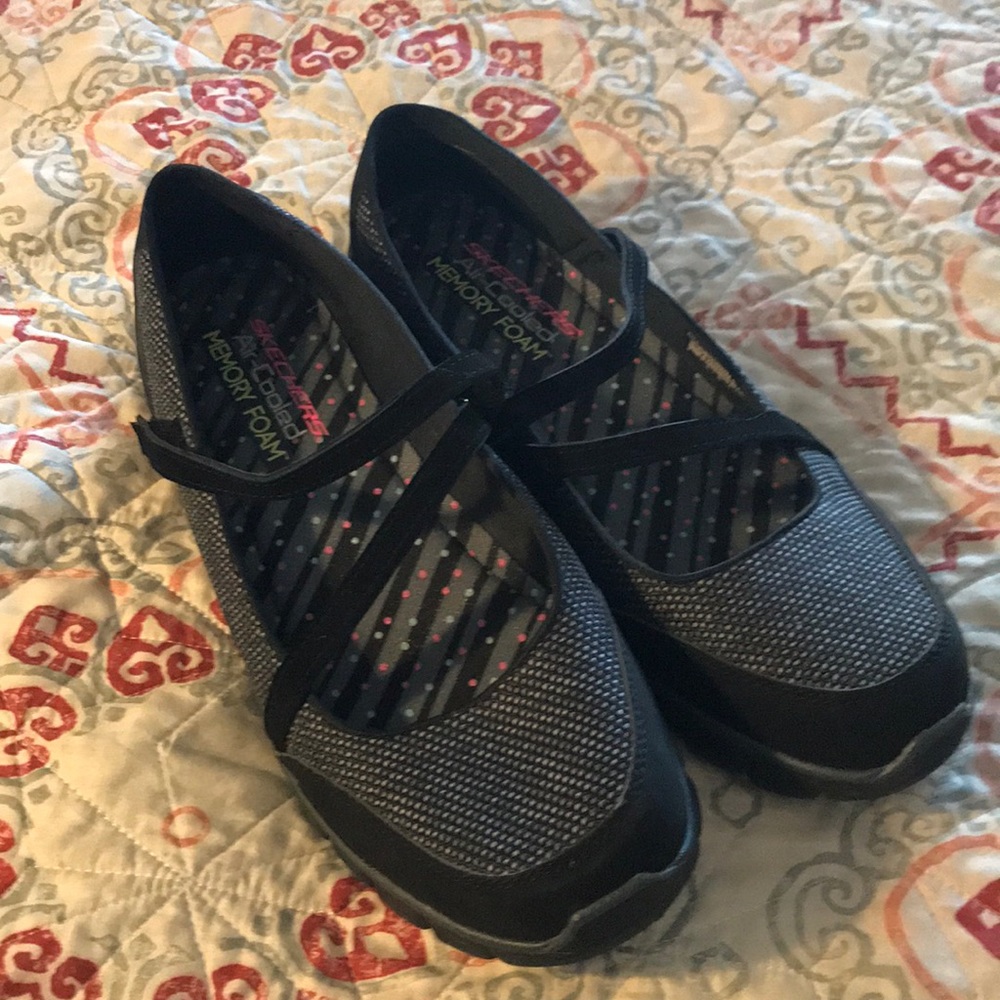 Sketchers Memory Foam Mary Janes/10